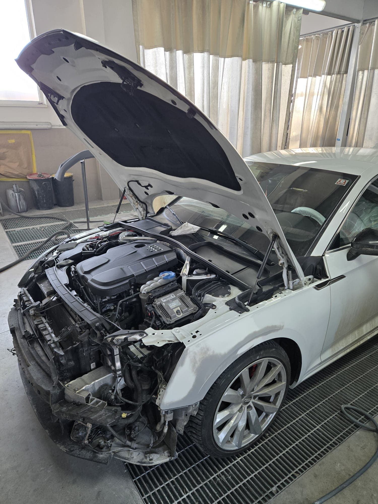 Reparații daune auto Sibiu — caroserie Audi la Dr. Auto